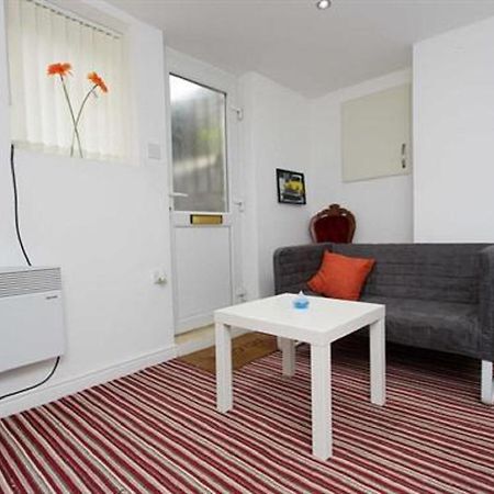Brownhill Studio In Leeds Leeds  Bilik gambar